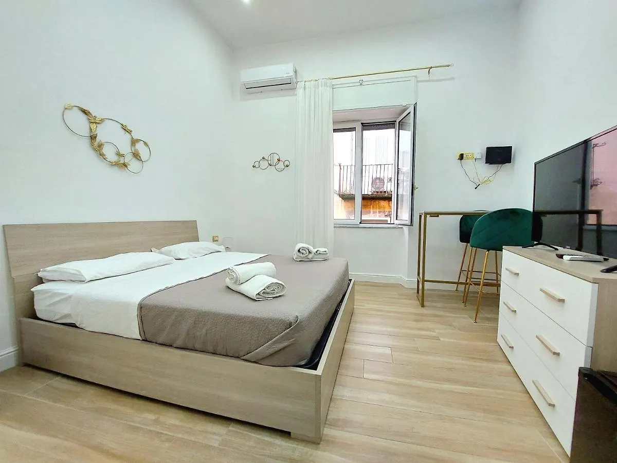 Bed & Breakfast Berenice Suites Naples Italy
