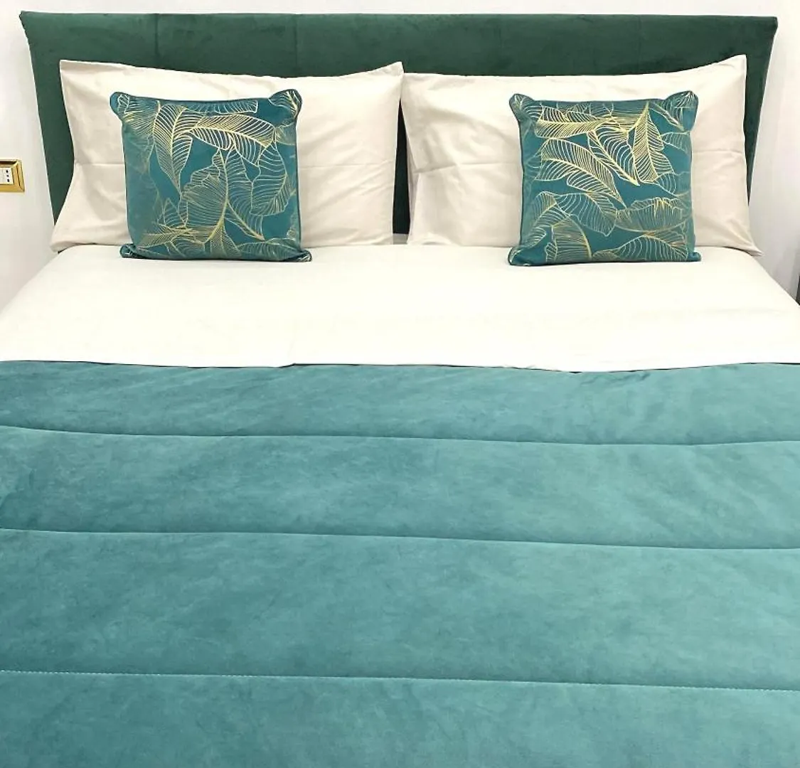 Berenice Suites Naples Bed & Breakfast